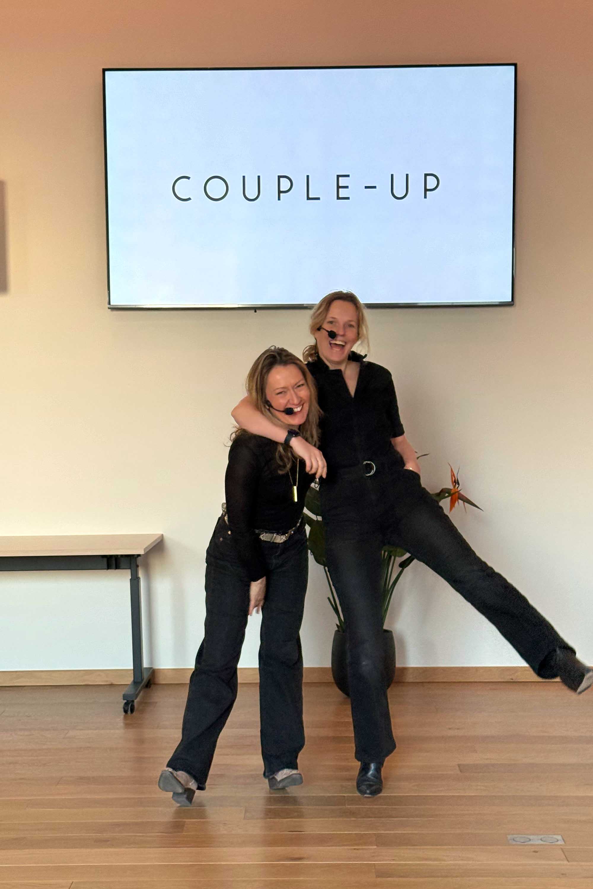 Leila Hemelsoet en Nele Van Daele samen
